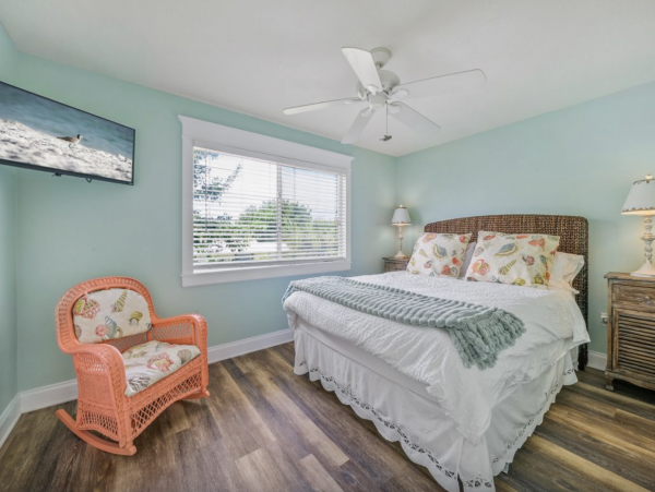 Anna Maria 4 Bedroom Pool House Walk to Beach